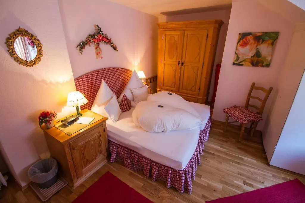 *** بيت ضيافة باد تولز Hotel Landhaus Iris ألمانيا