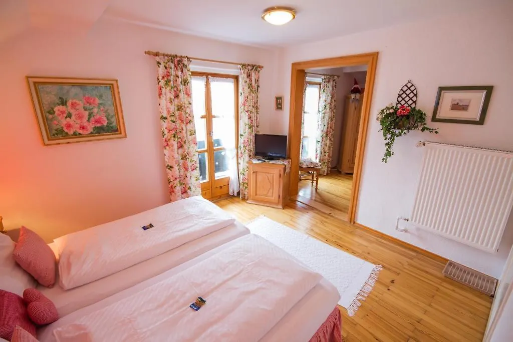 باد تولز Hotel Landhaus Iris 3*, باد تولز ألمانيا